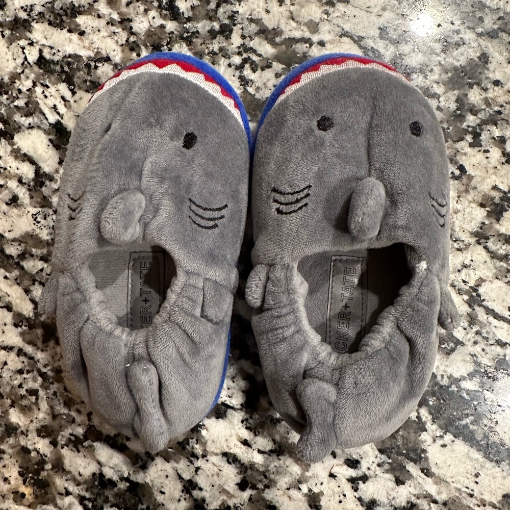 Tucker and Tate shark slippers. Size 7.